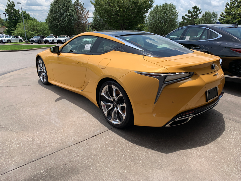Illustration for article titled Meanwhile, down at the Lexus dealer...